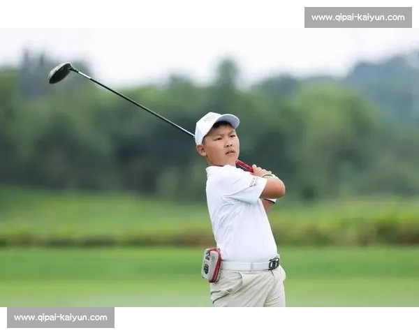 汇丰青少年北京站:崔景涵强势夺冠,李贽逆转未果止步半决赛 汇丰青少年北京站:崔景涵强势夺冠,李贽逆转未果止步半决赛