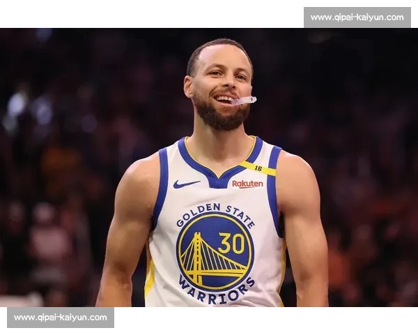 西决 G3 火箭 41 分溃败：哈登保罗哑火 + 19 失误 库里三节轰 35 分创纪录