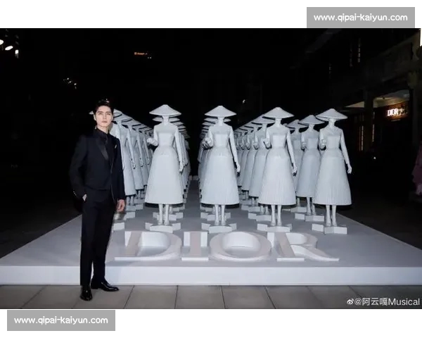 配角的舞台:平凡中的璀璨光芒 配角的舞台:平凡中的璀璨光芒