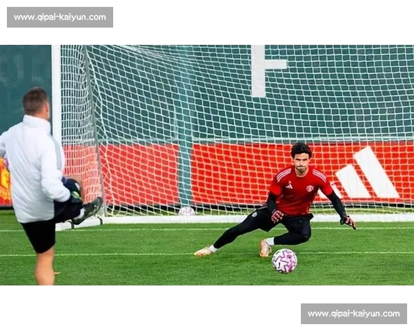 大马丁自荐加盟曼联！4000 万镑转会费曝光，阿根廷门神铁心投红魔