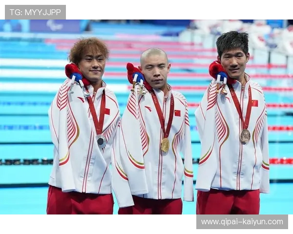 无锡队血染赛场！半场两将重伤退场仍强势领跑